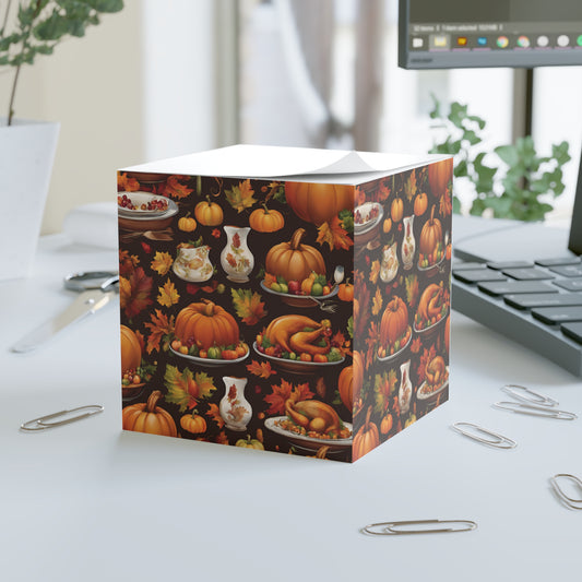 Thanksgiving Note Cube – Festive Autumn Décor for Holiday Planning